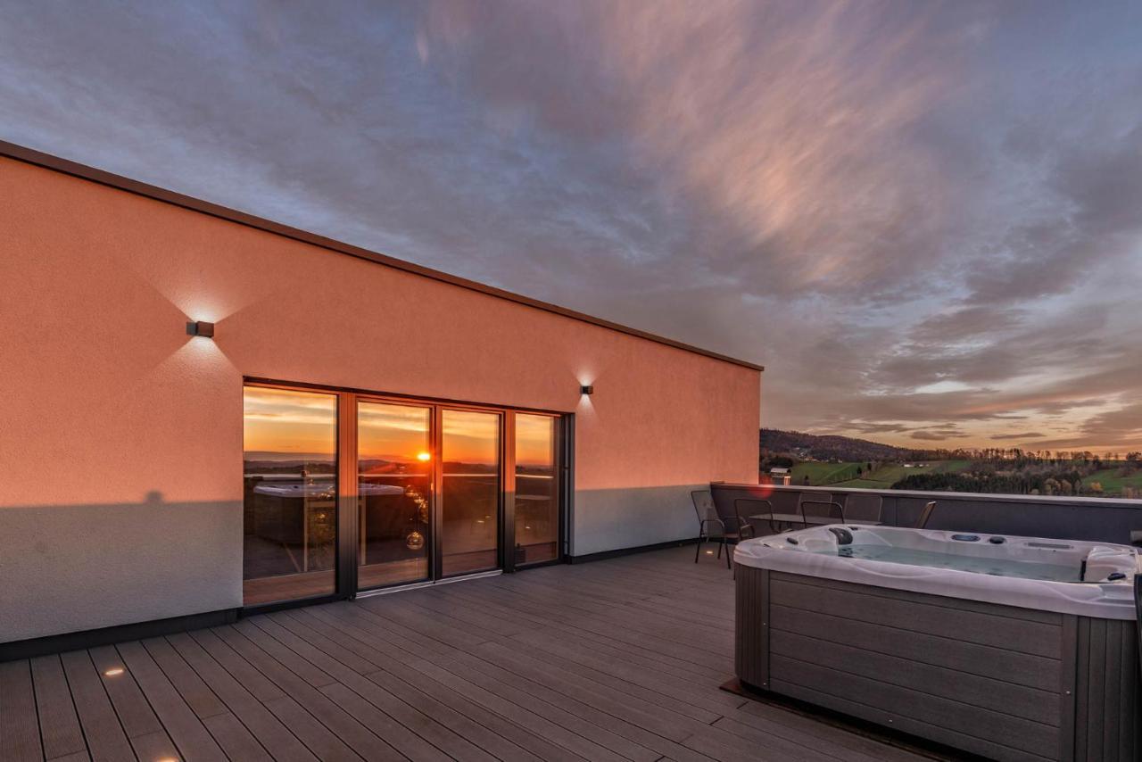 Moderne Villa Mit Whirlpool Und Heimkino Waldkirchen Extérieur photo